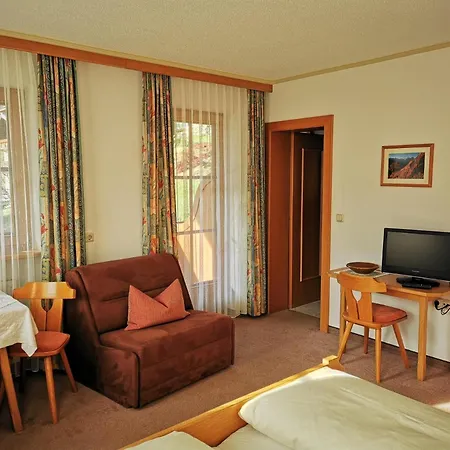 Balthasarhof, Haus Apartamento Finkenberg