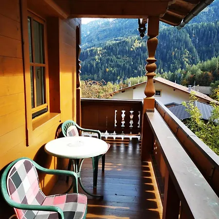 Balthasarhof, Haus Apartamento