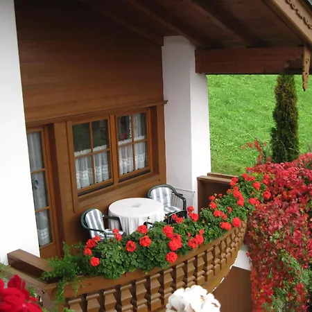 Balthasarhof, Haus Apartamento Finkenberg