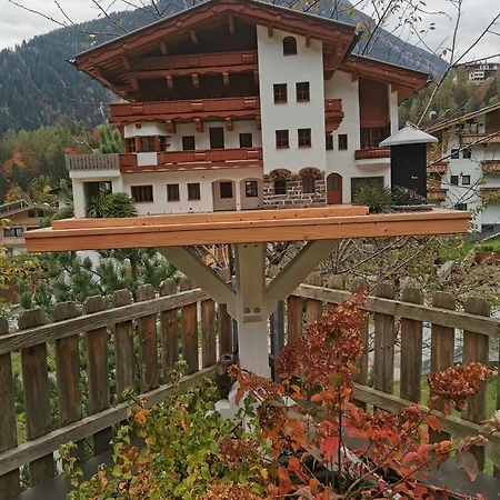 Apartamento Balthasarhof, Haus *